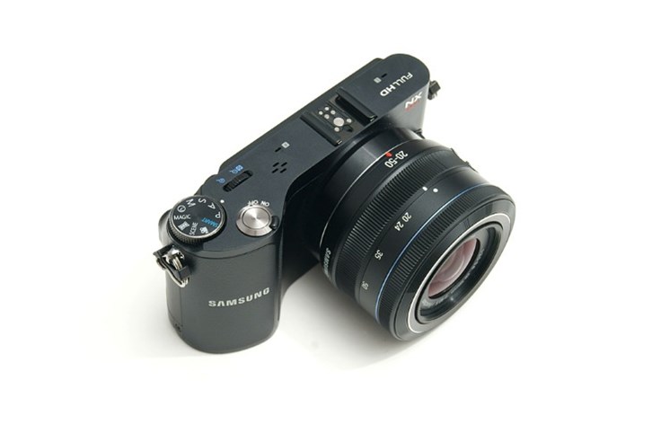 Samsung NX200 (3)_1.jpg